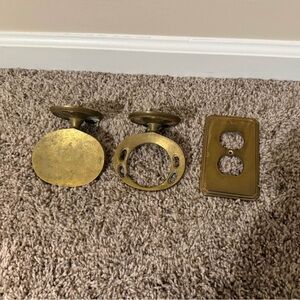 Elegant Brass Bathroom Accessory Set